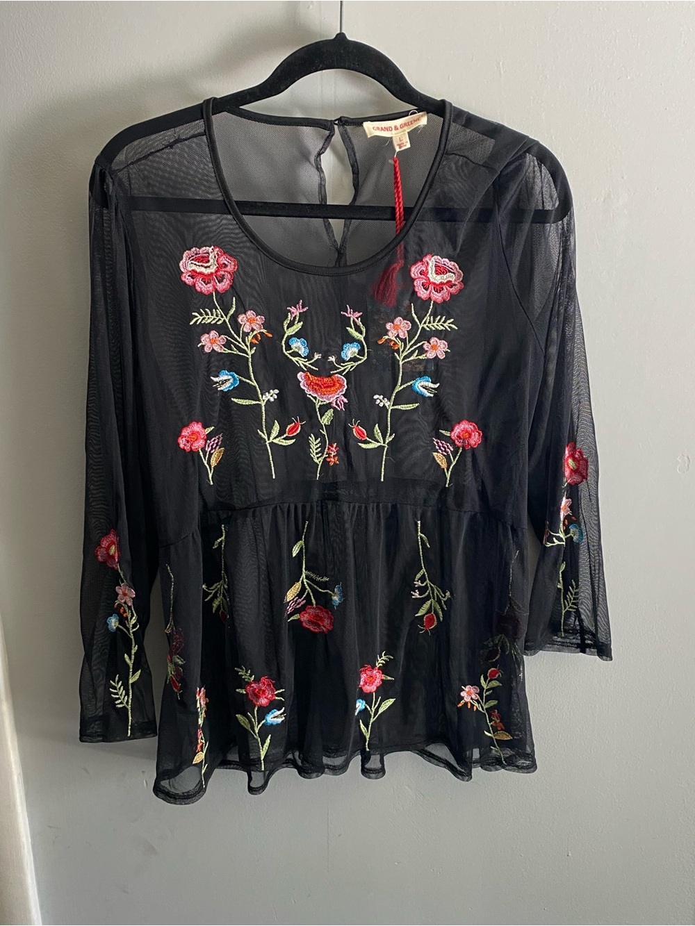Grand & Green Black Mesh Floral Top size L